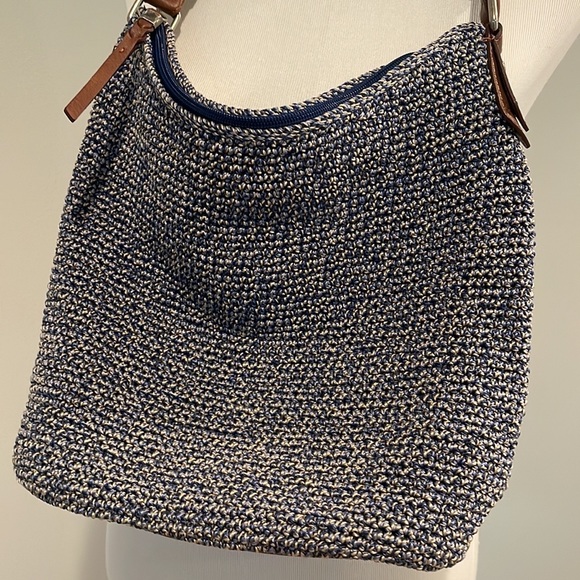 ♻️The Sak Sequoia Crochet Hobo Bag LIKE NEW - Picture 2 of 10